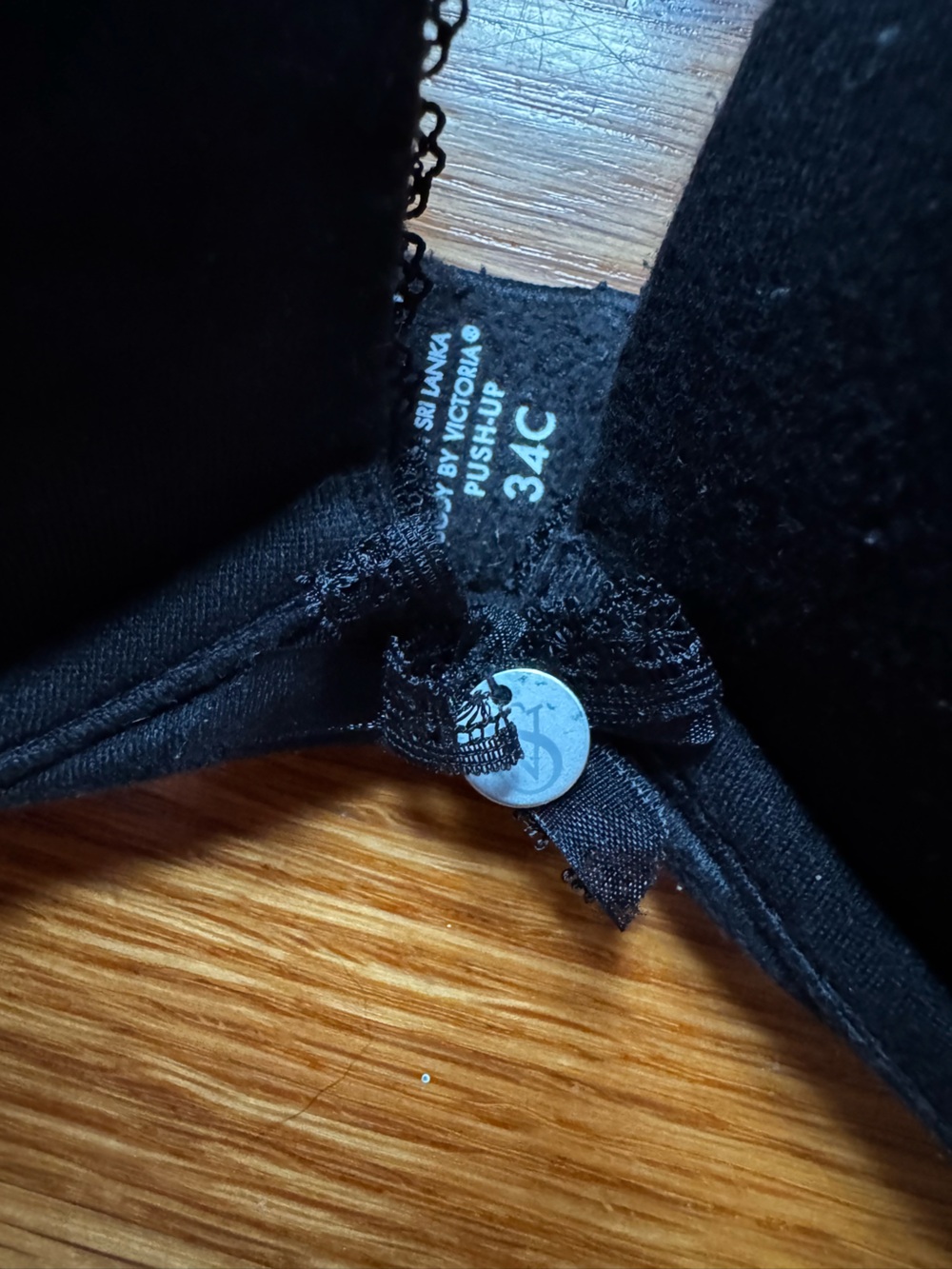 Victoria’s Secret Body by Victoria Push Up Bra Black 34C - Picture 3 of 5